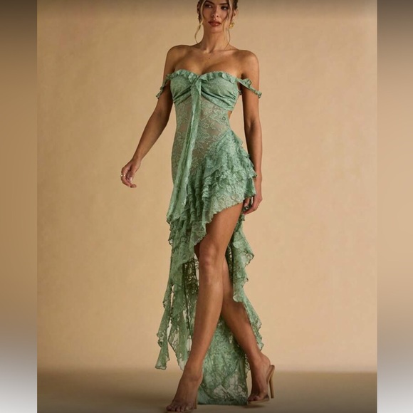 Luxe lace off shoulder open back slit thigh dress - Picture 7 of 9